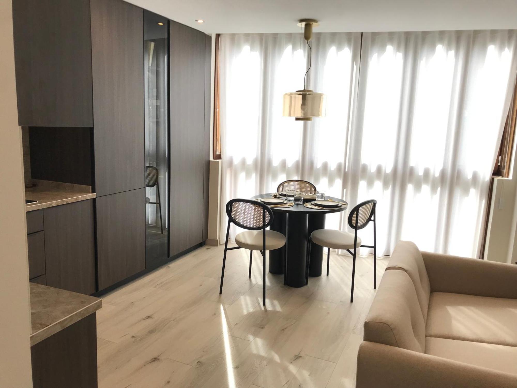 Apartment Luxury Homes Collection, *